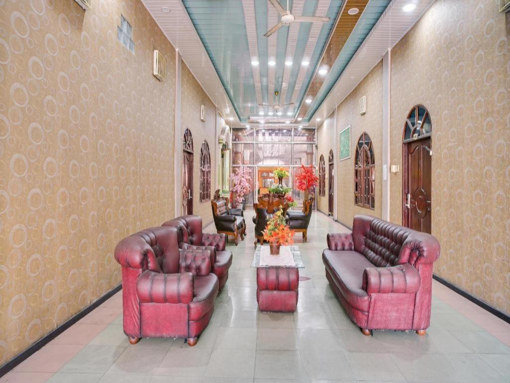 Oyo 1140 Hotel Tresya Tanjung Balai Tanjungbalai Zewnętrze zdjęcie