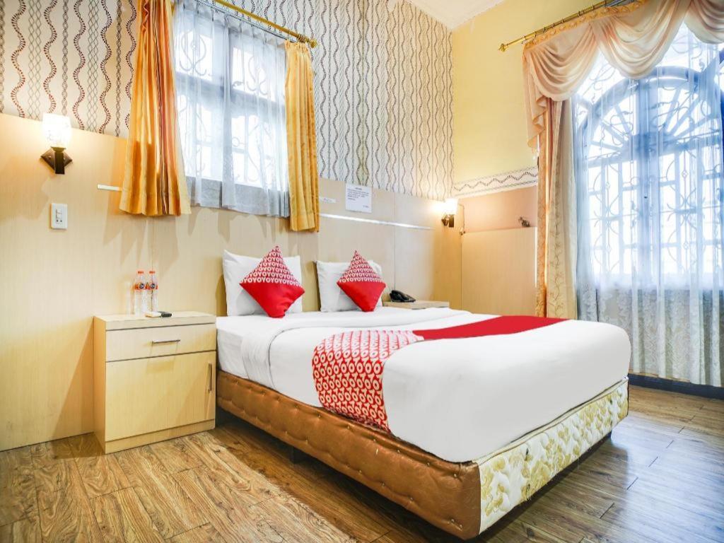 Oyo 1140 Hotel Tresya Tanjung Balai Tanjungbalai Zewnętrze zdjęcie